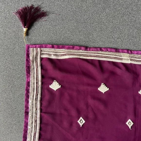 Indian Lehenga Choli - Picture 4 of 6